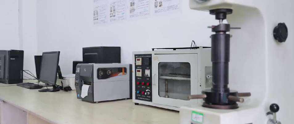 Renovación para un nuevo viaje, calidad para el futuro: la actualización integral de BEWELL protege la seguridad de los viajes de los niños a través de una triple innovación en fábrica, talento y tecnología